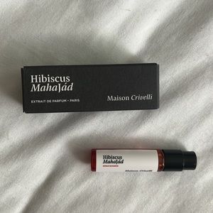 Madison Crivelli Hibiscus Mahajad Extrait de P@rfum